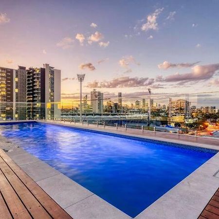 Inner City 1 Bedroom Apartment With Rooftop Pool And Parking - Serain Residences Brisbane Eksteriør bilde