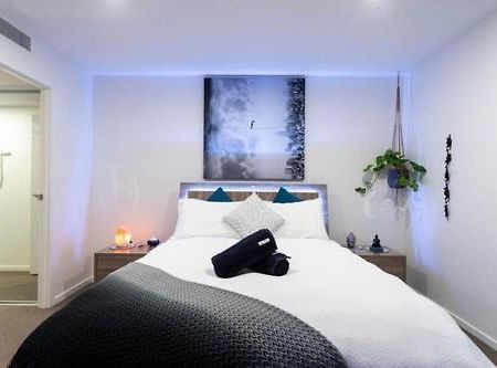 Inner City 1 Bedroom Apartment With Rooftop Pool And Parking - Serain Residences Brisbane Eksteriør bilde
